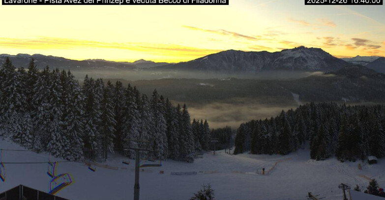Webcam Lavarone Skigegiet - Pista Avez- seggiovia Lagh.