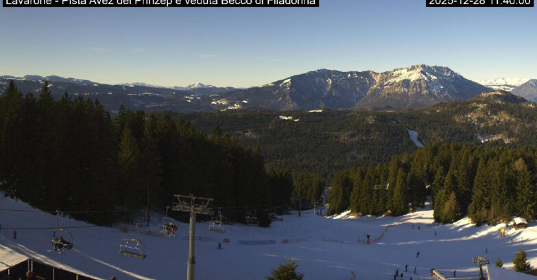 Webcam Ski Area Lavarone  - Pista Avez- seggiovia Lagh.
