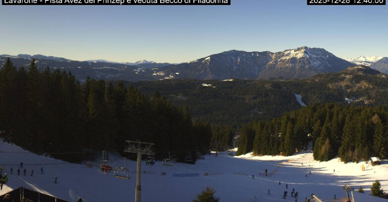Webcam Ski Area Lavarone  - Pista Avez- seggiovia Lagh.