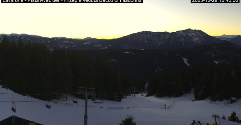 Webcam Лавароне  - Pista Avez- seggiovia Lagh.