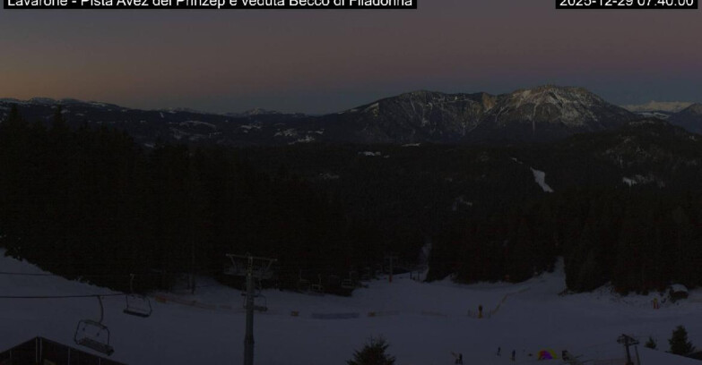 Webcam Лавароне  - Pista Avez- seggiovia Lagh.