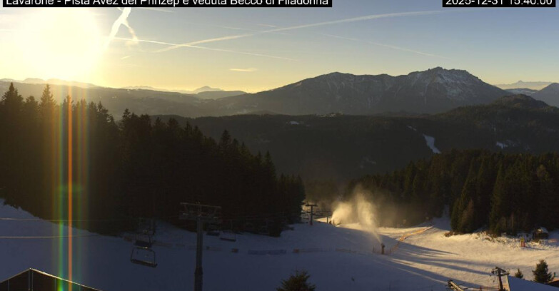 Webcam Ski area Lavarone - Pista Avez- seggiovia Lagh.