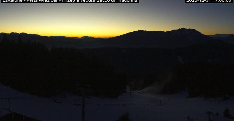 Webcam Ski area Lavarone - Pista Avez- seggiovia Lagh.