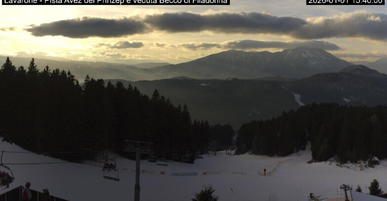 Webcam Lavarone - Pista Avez- seggiovia Lagh.