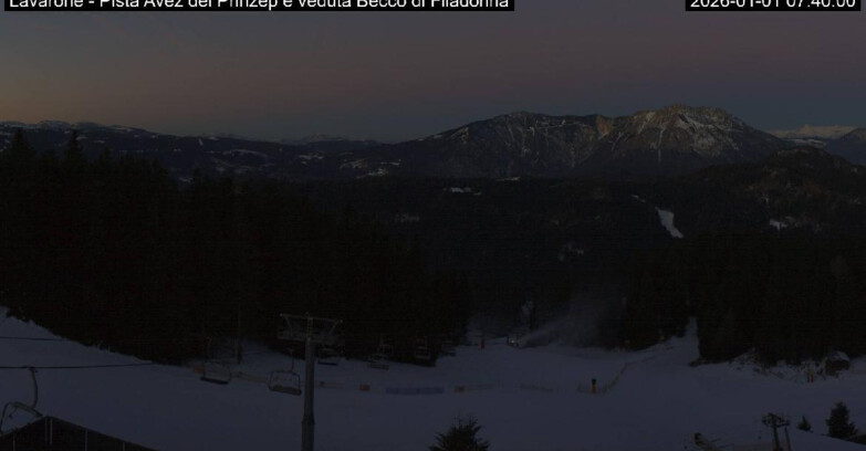 Webcam Лавароне  - Pista Avez- seggiovia Lagh.