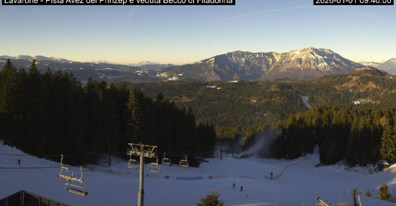 Webcam Лавароне  - Pista Avez- seggiovia Lagh.