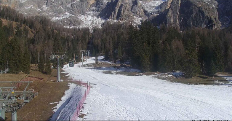 Webcam San Martino di Castrozza - Passo Rolle - Pista Col Verde