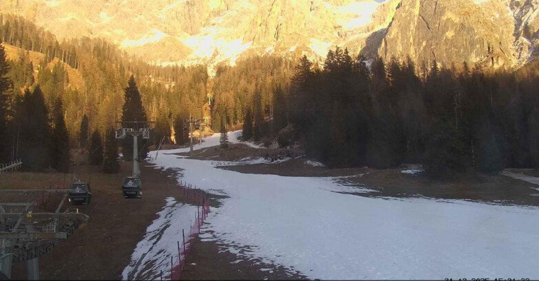 Webcam San Martino di Castrozza - Passo Rolle - Pista Col Verde