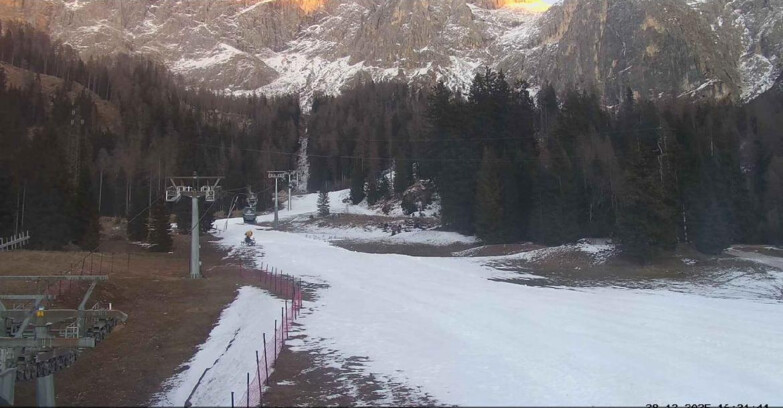 Webcam San Martino di Castrozza - Passo Rolle - Pista Col Verde