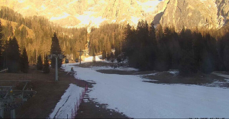 Webcam San Martino di Castrozza - Passo Rolle  - Pista Col Verde