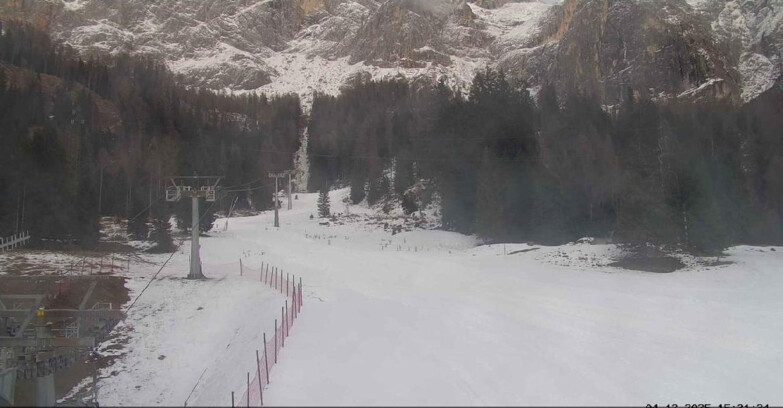Webcam San Martino di Castrozza - Passo Rolle - Pista Col Verde