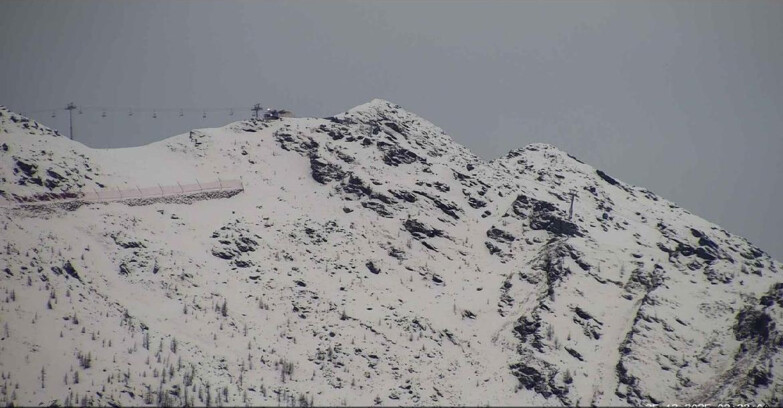 Webcam Сан-Мартино-ди-Кастроцца - Пассо-Ролле - Cima Tognola