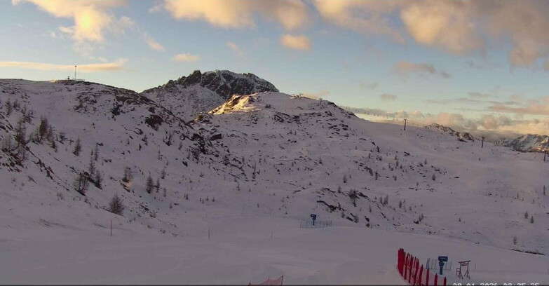 Webcam Сан-Мартино-ди-Кастроцца - Пассо-Ролле - Conca