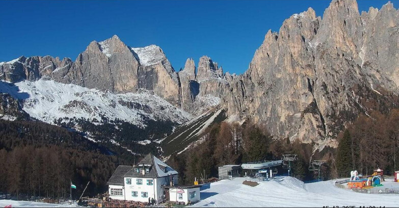 Webcam Vigo di Fassa-Pera-Ciampedìe - Vigo di Fassa - Torri del Vajolet