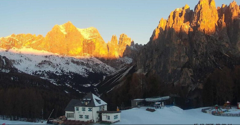 Webcam Vigo di Fassa-Pera-Ciampedìe - Vigo di Fassa - Torri del Vajolet