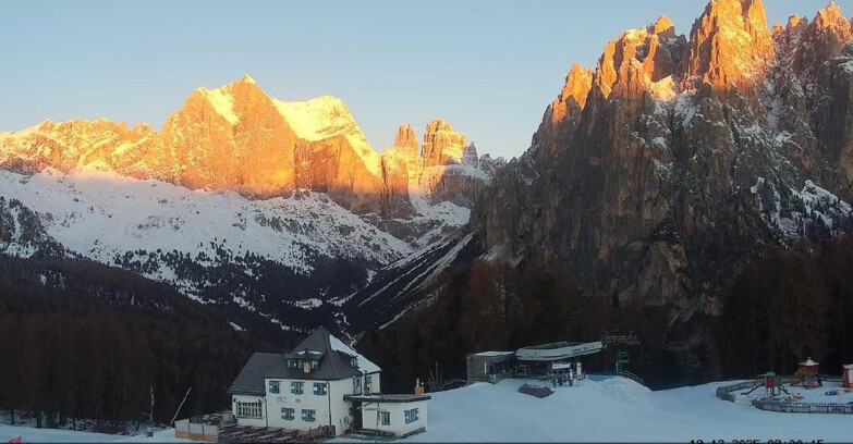 Webcam Vigo di Fassa-Pera-Ciampedìe - Vigo di Fassa - Torri del Vajolet