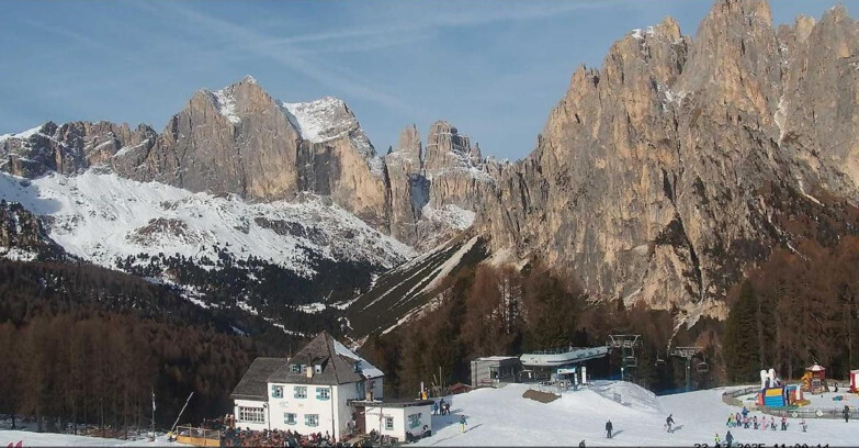 Webcam Vigo di Fassa-Pera-Ciampedìe - Vigo - Torri del Vajolet