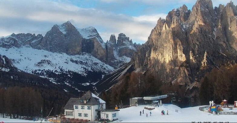 Webcam Vigo di Fassa-Pera-Ciampedìe - Vigo di Fassa - Torri del Vajolet