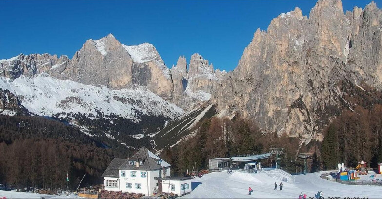 Webcam Виго-ди-Фасса-Пера-Чампедие  - Vigo - Torri del Vajolet