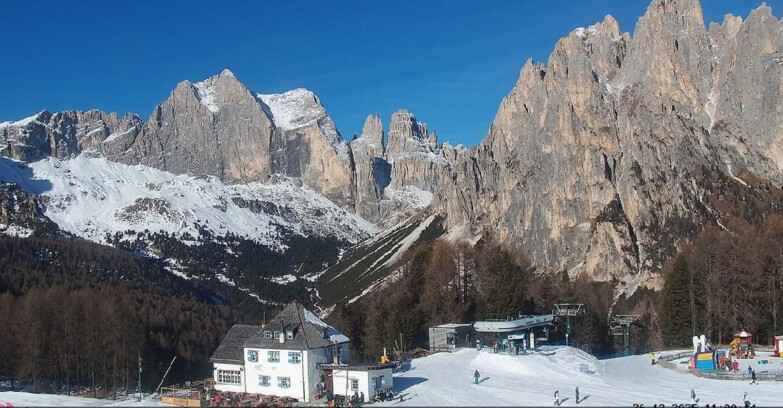 Webcam Vigo di Fassa-Pera-Ciampedìe - Vigo di Fassa - Torri del Vajolet