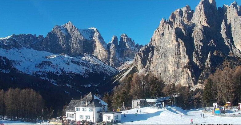 Webcam Vigo di Fassa-Pera-Ciampedìe - Vigo di Fassa - Torri del Vajolet