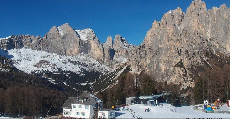 Webcam Виго-ди-Фасса-Пера-Чампедие  - Vigo - Torri del Vajolet