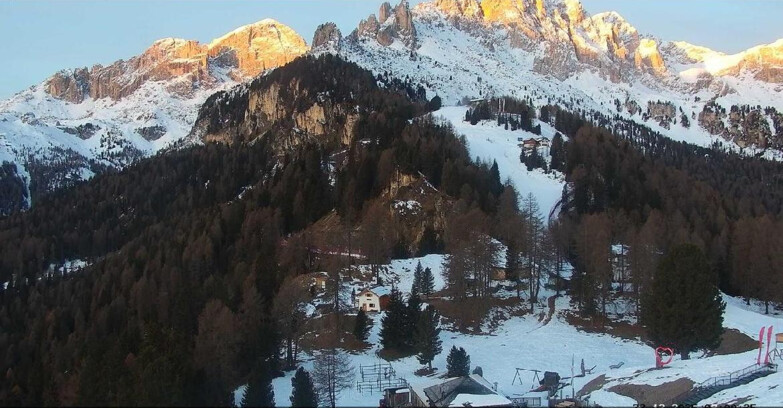 Webcam Vigo di Fassa-Pera-Ciampedìe - Vigo - seggiovia Prà Martin