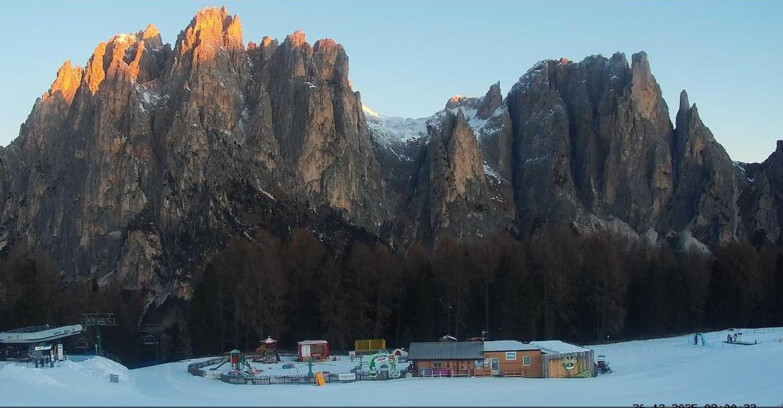 Webcam Виго-ди-Фасса-Пера-Чампедие  - Vigo - dirupi di Larsech