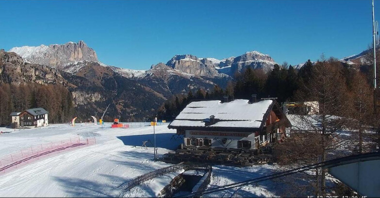 Webcam Vigo di Fassa-Pera-Ciampedìe - Vigo - verso Sassolungo e Pordoi