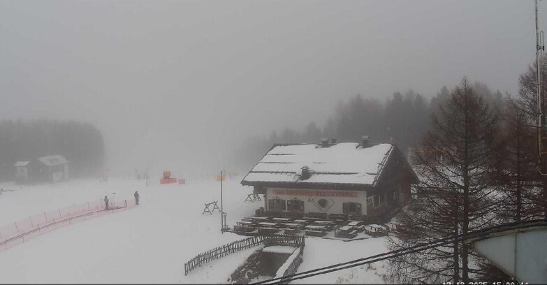 Webcam Vigo di Fassa-Pera-Ciampedie - Vigo - verso Sassolungo e Pordoi