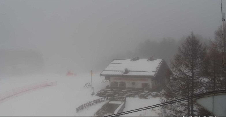 Webcam Vigo di Fassa-Pera-Ciampedie - Vigo - verso Sassolungo e Pordoi