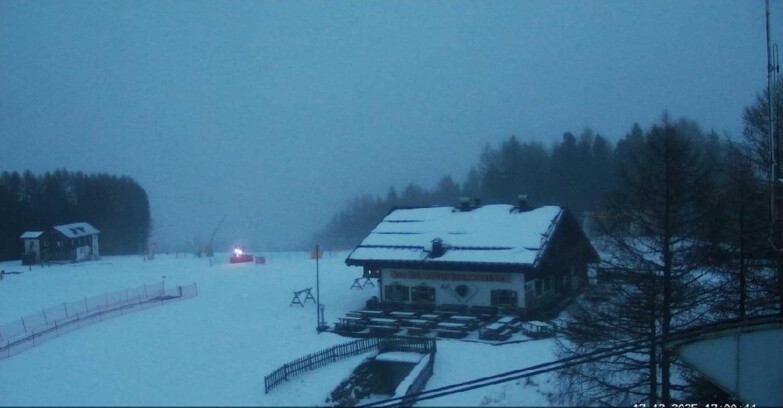 Webcam Vigo di Fassa-Pera-Ciampedie - Vigo - verso Sassolungo e Pordoi