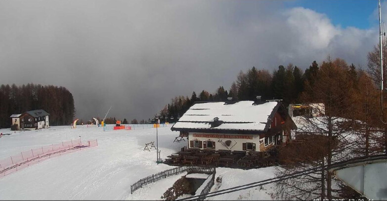 Webcam Vigo di Fassa-Pera-Ciampedìe - Vigo - verso Sassolungo e Pordoi