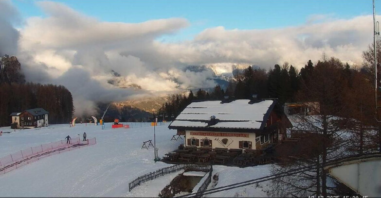Webcam Vigo di Fassa-Pera-Ciampedìe - Vigo - verso Sassolungo e Pordoi