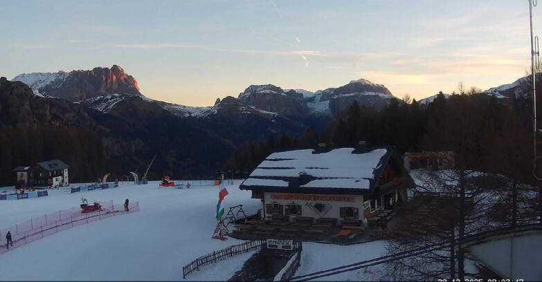 Webcam Vigo di Fassa-Pera-Ciampedìe - Vigo - verso Sassolungo e Pordoi