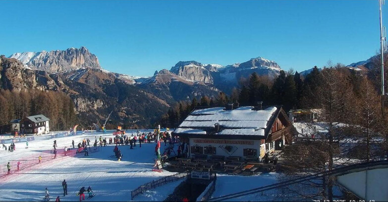 Webcam Виго-ди-Фасса-Пера-Чампедие  - Vigo - verso Sassolungo e Pordoi