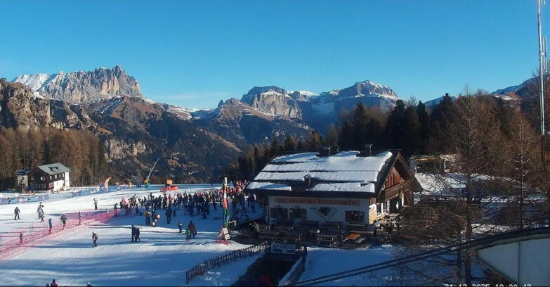 Webcam Vigo di Fassa-Pera-Ciampedìe - Vigo - verso Sassolungo e Pordoi