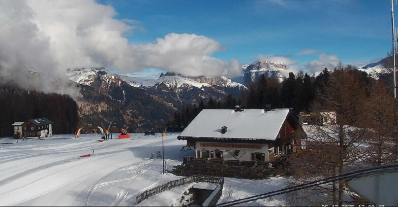 Webcam Vigo di Fassa-Pera-Ciampedie - Vigo - verso Sassolungo e Pordoi