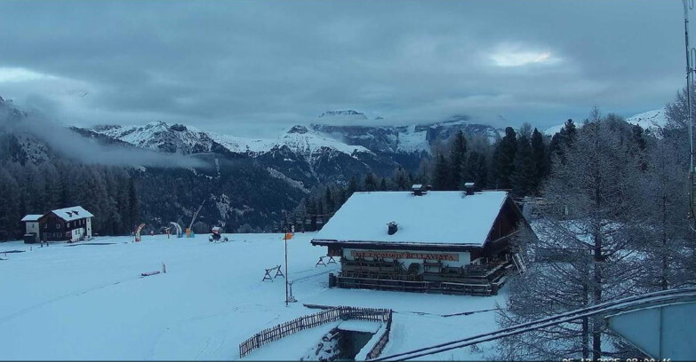 Webcam Vigo di Fassa-Pera-Ciampedìe - Vigo - Sassolungo und Pordoi