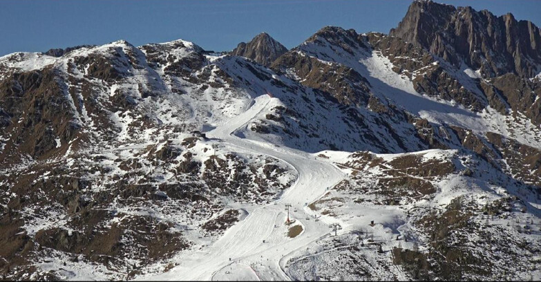 Webcam San Martino di Castrozza - Passo Rolle - Cima Tognola - Pista