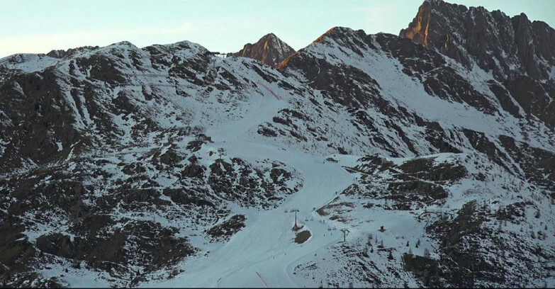 Webcam San Martino di Castrozza - Passo Rolle - Cima Tognola - Pista