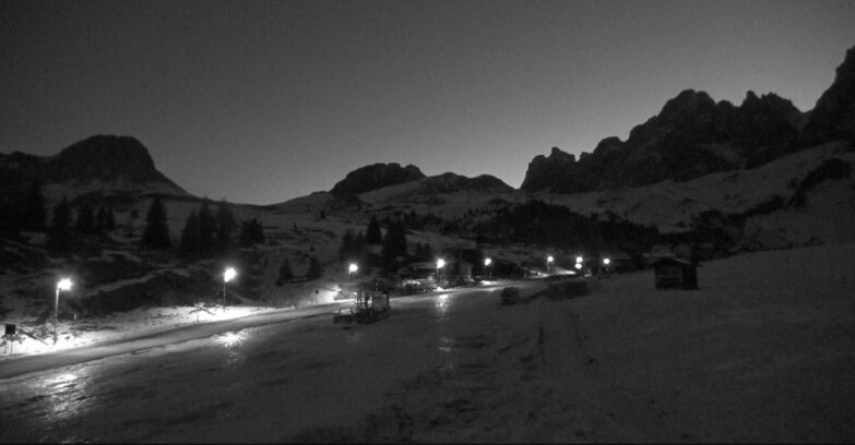 Webcam San Martino di Castrozza - Passo Rolle - Passo Rolle - Castellazzo