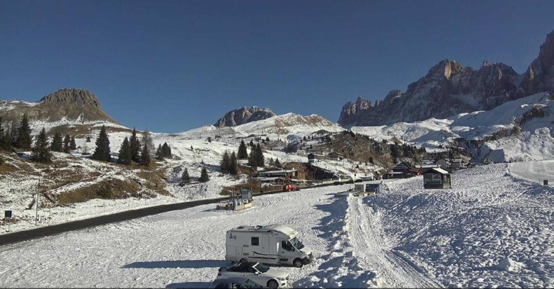 Webcam San Martino di Castrozza - Passo Rolle  - Passo Rolle - Castellazzo
