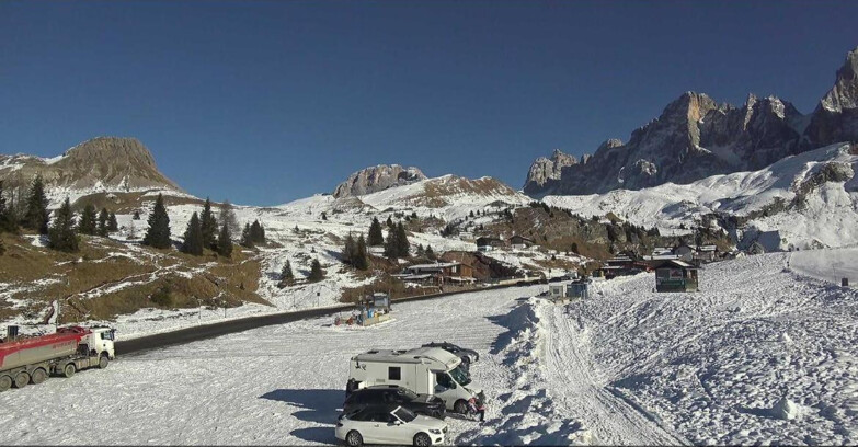 Webcam San Martino di Castrozza - Passo Rolle  - Passo Rolle - Castellazzo