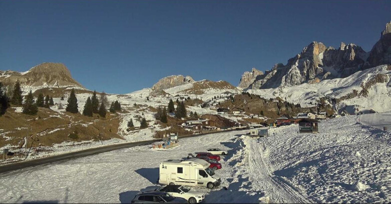 Webcam San Martino di Castrozza - Passo Rolle  - Passo Rolle - Castellazzo