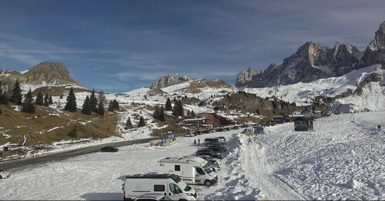 Webcam San Martino di Castrozza - Passo Rolle - Passo Rolle - Castellazzo