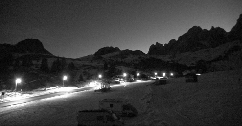 Webcam San Martino di Castrozza - Passo Rolle - Passo Rolle - Castellazzo