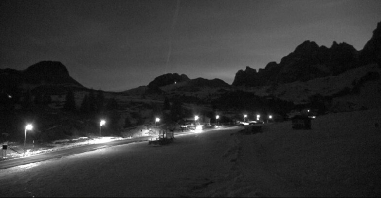 Webcam San Martino di Castrozza - Passo Rolle - Passo Rolle - Castellazzo