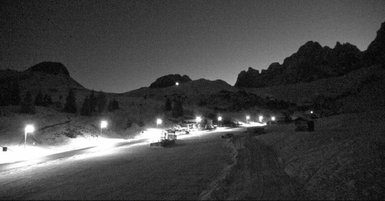 Webcam San Martino di Castrozza - Passo Rolle - Passo Rolle - Castellazzo
