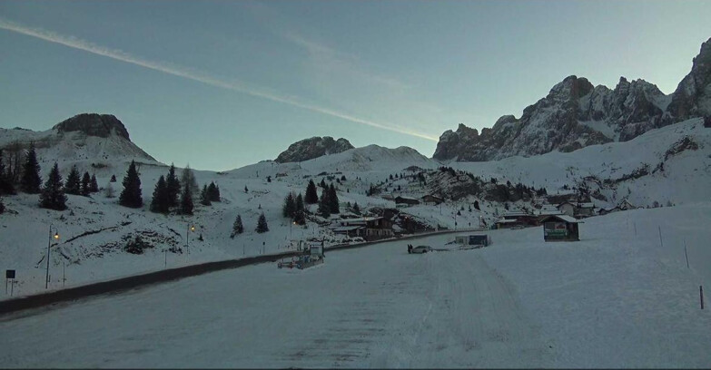 Webcam San Martino di Castrozza - Passo Rolle - Passo Rolle - Castellazzo